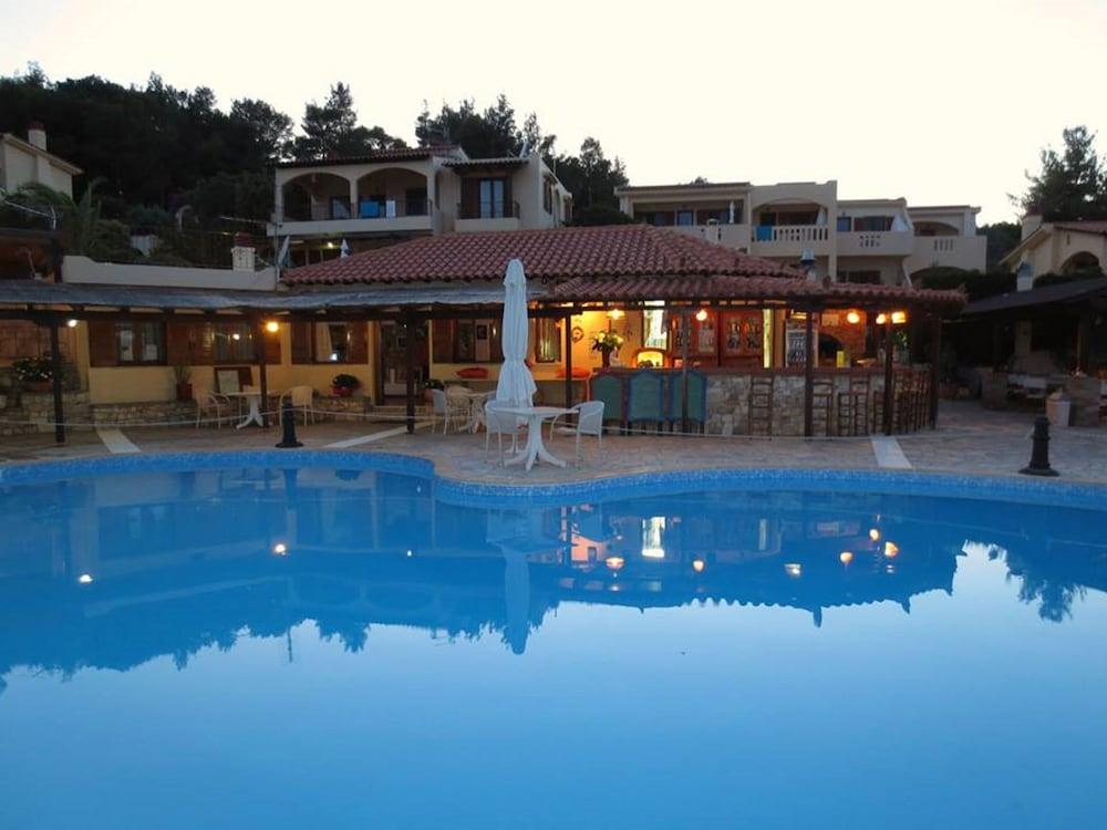 Milia Bay Hotel Apartments Luaran gambar